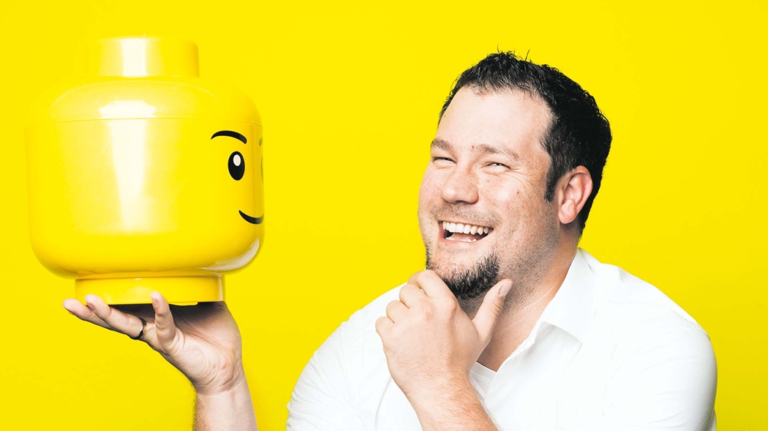 Manuel Grassler unterstützt Unternehmen Innovationen zu bauen, neue Wege zu erkunden und originelle Ideen zu entwickeln. Der Spielfaktor kommt dabei nicht zu kurz.