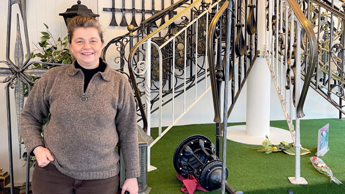 Petra Fladnitzer-Tatschl kann als Kunstschmiedin ihre Kreativität ausleben