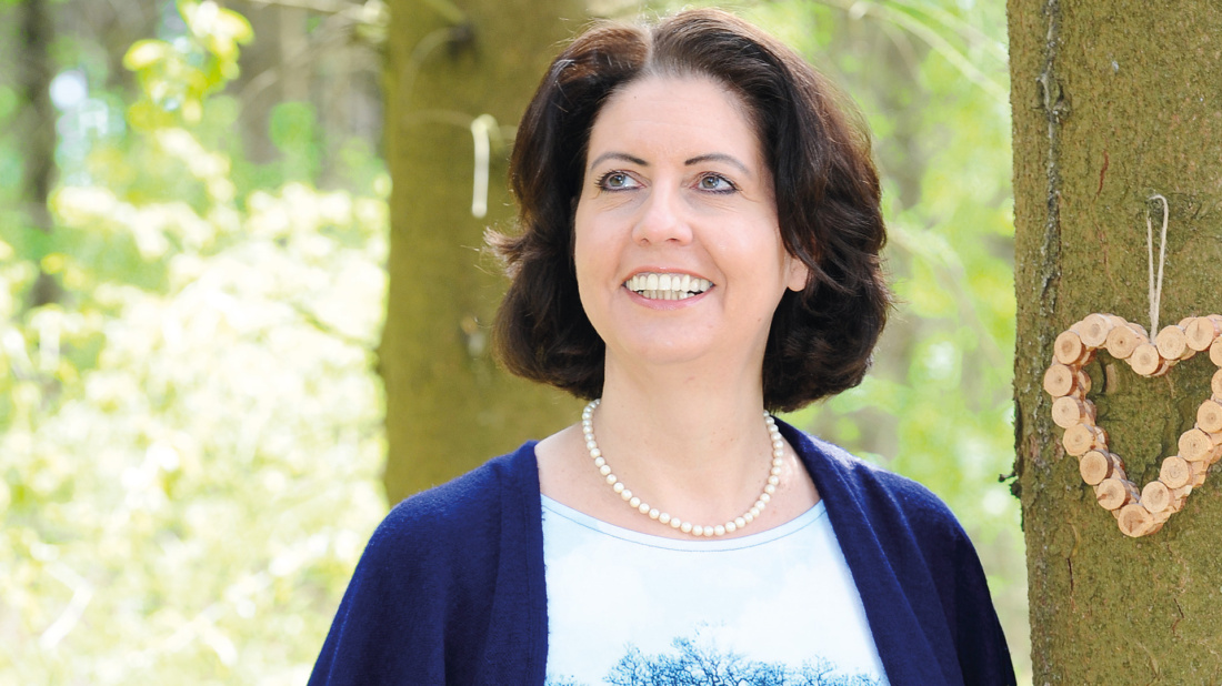 Waldbotschafterin Hermine Hackl schrieb das Buch „Der Wald in Österreich“.