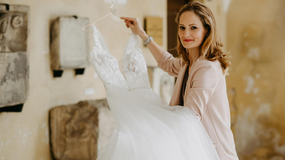 Kerstin Mischkulnig legt viel Wert auf gute (Braut)-Beratung.