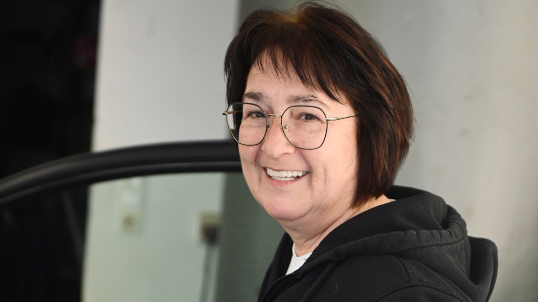 Reinigen, polieren, versiegeln. Sonja Oberluggauer bringt im Gailtal Autos zum Strahlen: Sie machte sich mit Auto-Aufbereitung selbstständig.